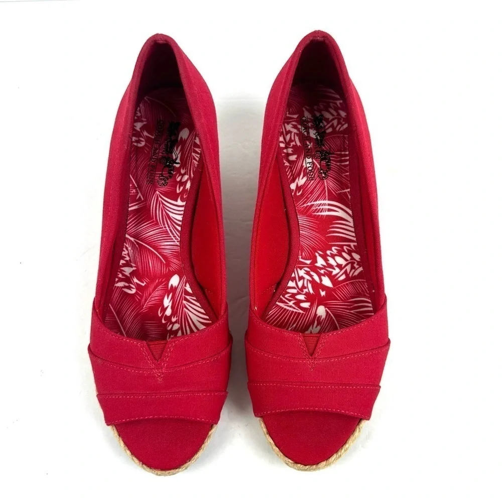 Coach‎ and Four Louise Espadrille Wedge 7 Red Canvas Peep Toe Shoe Womens